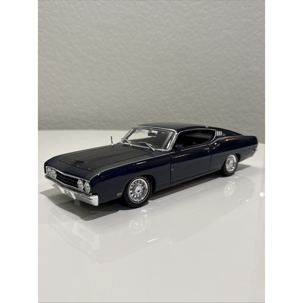 1969 Ford Torino Talladega 1/18 Special Edition Dark Blue by Maisto - NO BOX